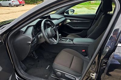 Mazda 3 2.0 Exclusive-Line