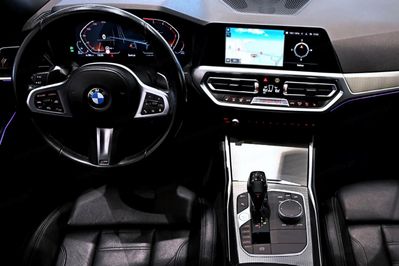 BMW Seria 3 320d xDrive M Sport sport-aut