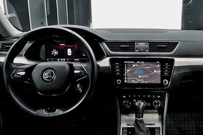 Skoda Superb 2.0 TDI SCR Style DSG