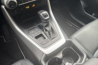 Toyota RAV4 Selection 2.5 Hybrid