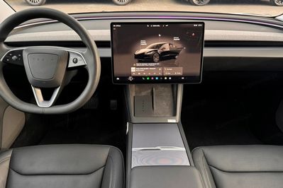 Tesla Model 3 Long Range RWD