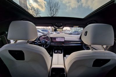 BMW Seria 5 530e sport-aut