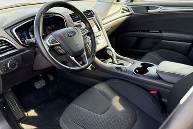 Ford Mondeo 2.0 Hybrid
