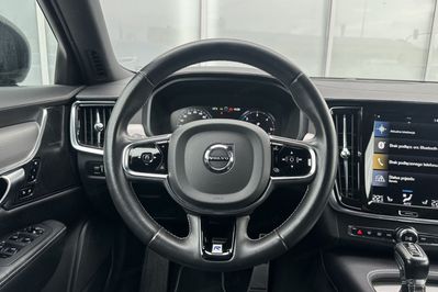 Volvo S90 D5 AWD R-Design