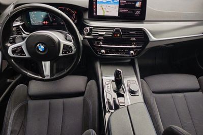BMW Seria 5 530I Xdrive m Sport Sport