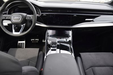 Audi Q7 50 TDI quattro S Line