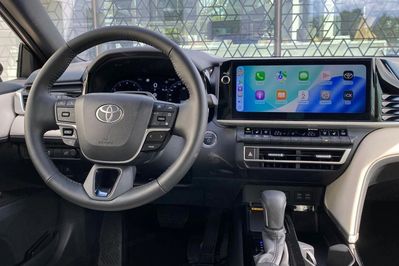 Toyota Camry 2.5 Hybrid Dynamic Force Prestige e-CVT