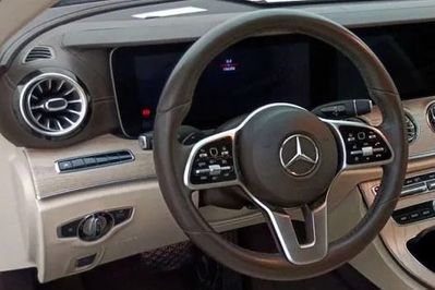 Mercedes E Klasa 220 d Coupe 9G-TRONIC