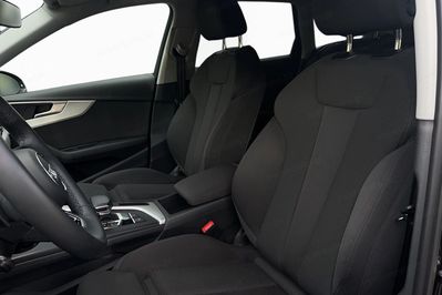 Audi A4 40 TFSI mHEV S tronic