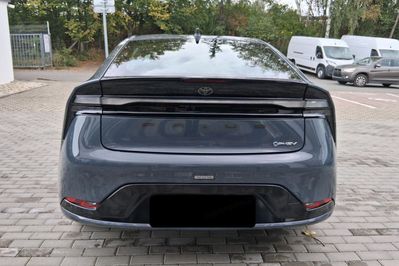 Toyota Prius Prestige 2.0 Hybrid Plug-in