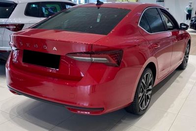 Skoda Octavia Selection Edition 130 1.5 TSI mHEV DSG