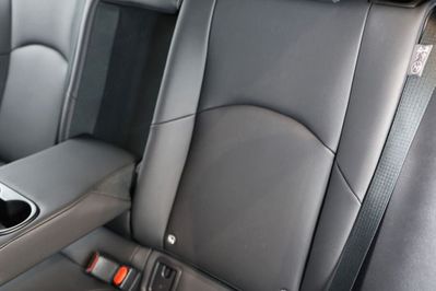 Lexus UX 300h F Sport Design AWD