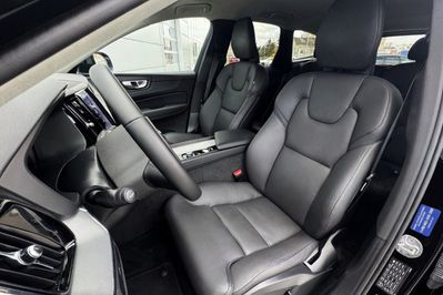 Volvo XC60 B5 B AWD Plus Dark aut