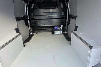 Peugeot Expert XL L2H1 EAT8