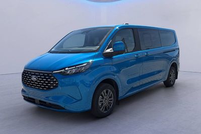 Ford Tourneo Custom 320 L2H1 Titanium A8