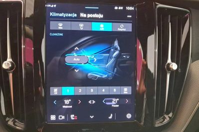 Volvo XC60 B5 B AWD Plus Dark aut