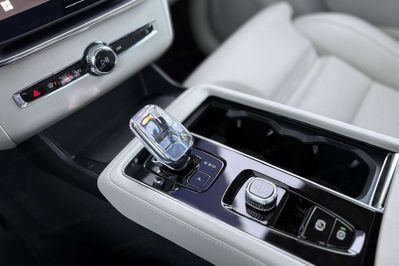 Volvo XC90 T8 AWD Plug-In Hybrid Ultra Bright 7os