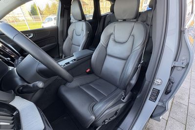 Volvo XC60 T6 Plug-In Hybrid AWD Ultra Bright aut