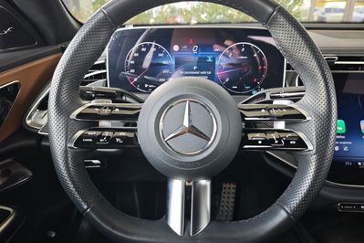 Mercedes Klasa E 220 d 4-Matic AMG Line