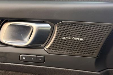 Volvo XC40 B4 B Ultra Black Edition