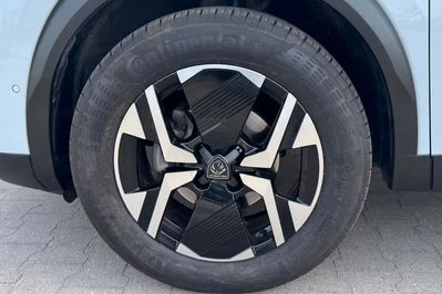 Peugeot 2008 Allure e-DCS 1.2 mHEV