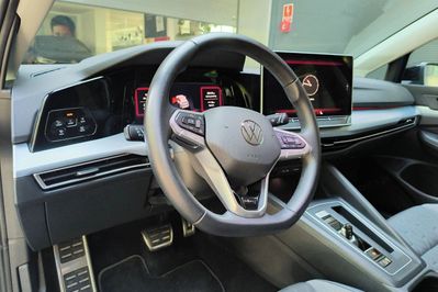 Volkswagen Golf VIII 2.0 TDI Life DSG