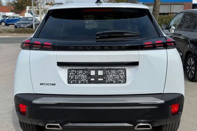 Peugeot 2008 Allure EAT8 1.2 PureTech