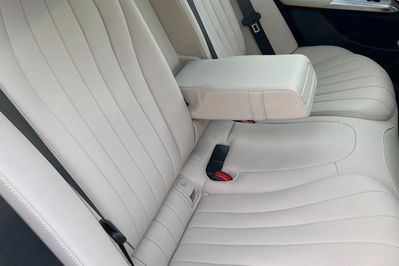 Mercedes Klasa E 200 4-Matic AMG