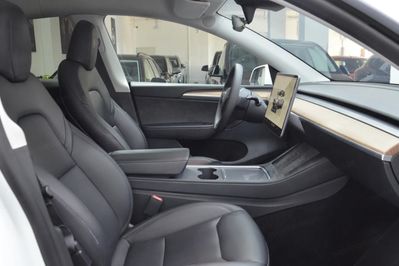 Tesla Model Y Y Long Range AWD