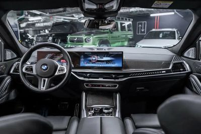 BMW X6 M60i xDrive