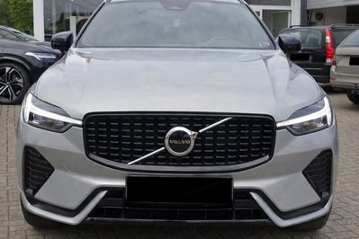 Volvo XC60 B5 B AWD Plus Dark
