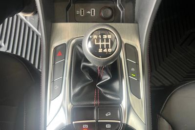 MG HS 1.5 T-GDI Exclusive