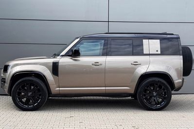 Land Rover Defender 110 4.4 P635 V8 mHEV Octa