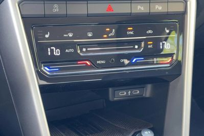 Volkswagen T-Roc 1.5 TSI Life DSG
