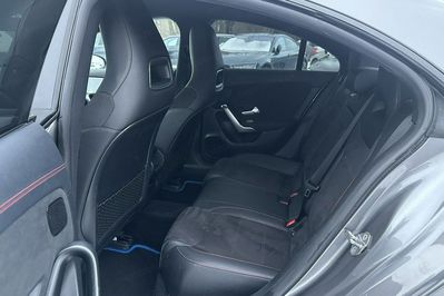 Mercedes CLA 220 4-Matic AMG Line 7G-DCT