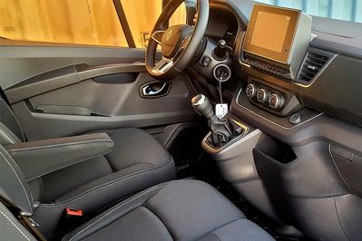 Renault Trafic L2H1 Zabudowa Brygadowa