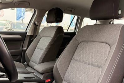 Volkswagen Passat 1.5 TSI Business DSG
