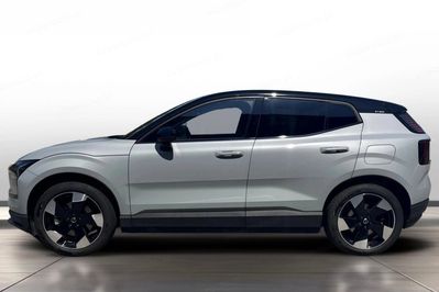Volvo EX30 51kWh Single Motor Plus