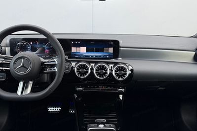 Mercedes CLA 250 4-Matic AMG Line Shooting Brake