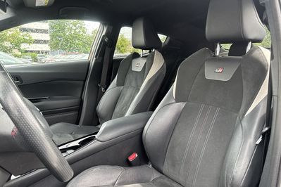 Toyota C-HR GR Sport 1.8 Hybrid GPF