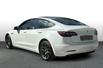 Tesla Model 3 RWD