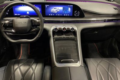 Omoda 9 1.5 Super Hybrid  AWD