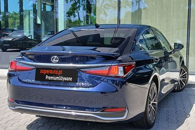 Lexus ES 300h Business Edition