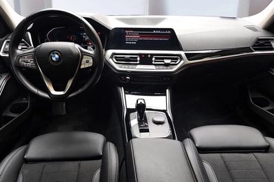 BMW Seria 3 Touring 330i xDrive