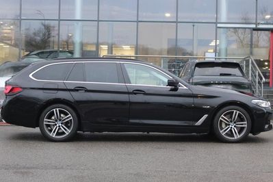 BMW Seria 5 Touring 530e xDrive Luxury Line
