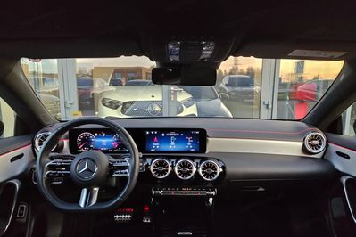 Mercedes CLA 200 mHEV AMG Line 7G-DCT
