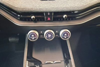 Skoda Superb 2.0 TDI SCR Selection DSG