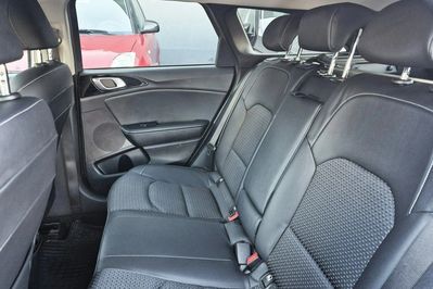 Kia Ceed 1.6 GDI PHEV L Business Line DCT