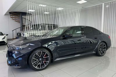 BMW Seria 5 M5
