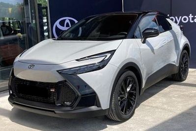 Toyota C-HR GR Sport 2.0 Hybrid Dynamic Force Plug-in